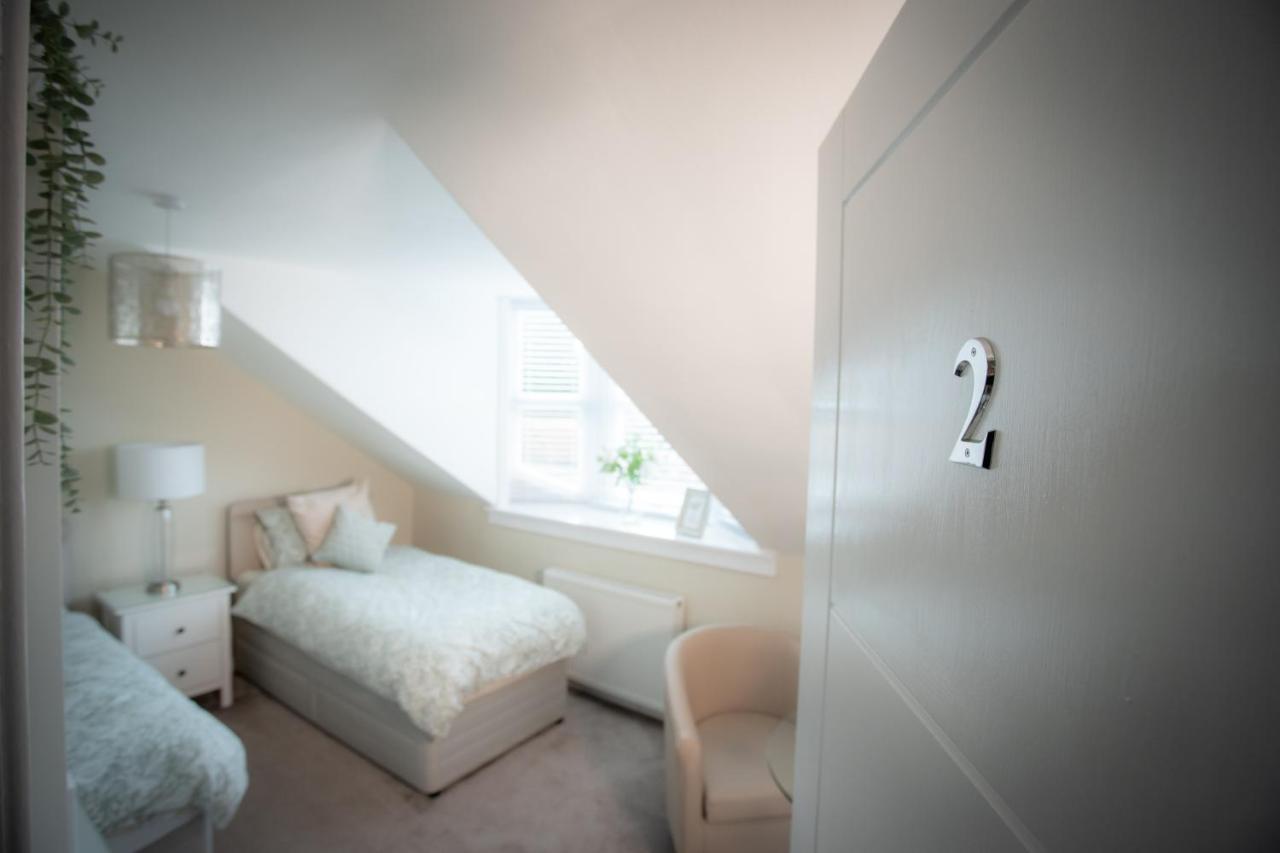 4 Private Bedroom House With 3 Parking Spaces Free 퍼스 외부 사진